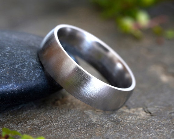 Platinum 5mm Traditional Court Wedding Ring - Wilkinson Jewellers