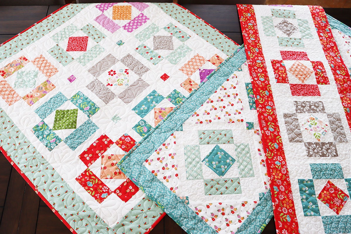 Simply Charming Table Topper + 2 Table Runners QLD187 (PDF) - Etsy