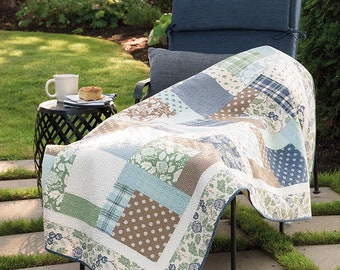 Cottage Charm Fat Quarter Quilt PDF Pattern