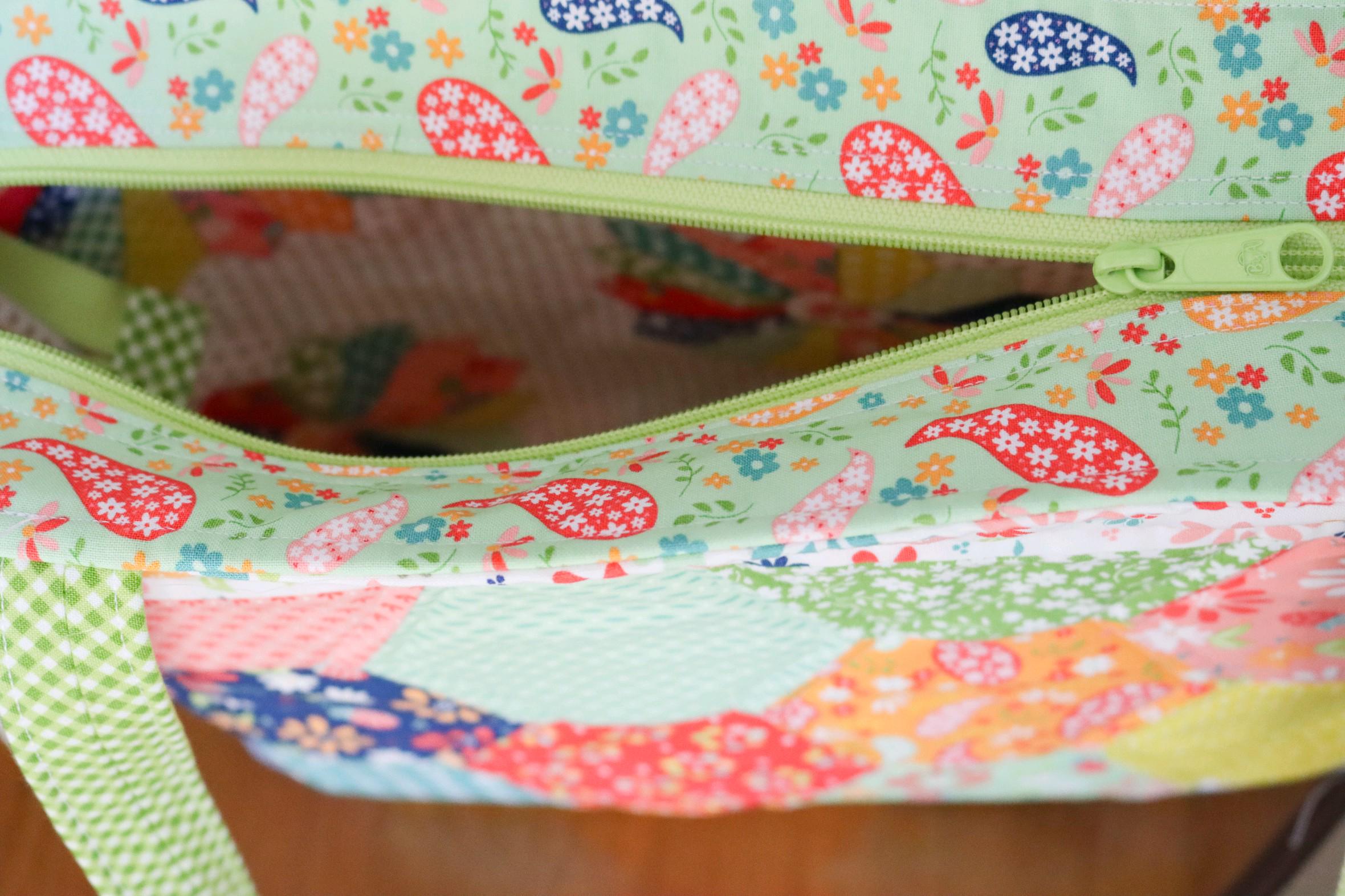 Curves Raspberry Tote Raspberry Summer Tote QLD257 - PDF - Etsy
