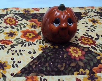 Autumn Fall Brown Quilted Table Runner - Table Topper - Kitchen - Living Room - End Table