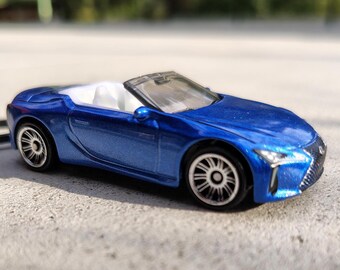 Keyring Lexus LC 500 cabrio porte-clé Schlüsselring Llaverto Schlüsselanhänger key pendant sleutelhanger model car miniature gift Turbo