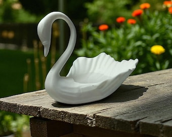 Swan Jewellery Tray Elegant Swan-Shaped Ring Dish, 3D Printed Jewellery Holder for Vanity or Dresser Unique Gift for Her