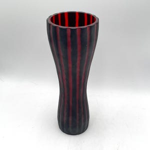 Vintage Glass Vase Red and Black Stripes Hand Blown Textured Matte Art Glass Flower Holder Hand Made Decor for Home Office Decoration Gift