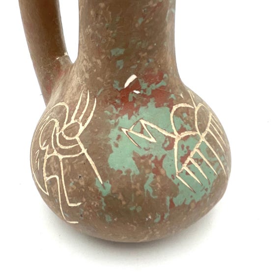 茶色　陶器　花瓶 　サイン付き ヴィンテージのサイン入りマイルズ・ロバーツ陶器花瓶：南西部の
