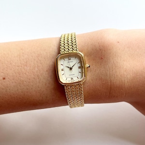 時計 90s archive SEIKO ladies bracelet Watch This exclusive vintage Seiko women's watch embodies the