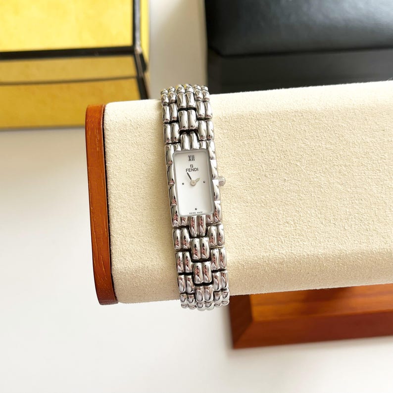 Vintage Fendi Silver Women’s Watch, Boxed Gift for Her, 18.5cm image 18