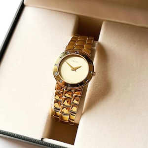 Vintage Gucci Watch from the 90s - Gold-Plated, Gold Dial, Ladies&#39; Watch, 100% Authentic, Gift for Her