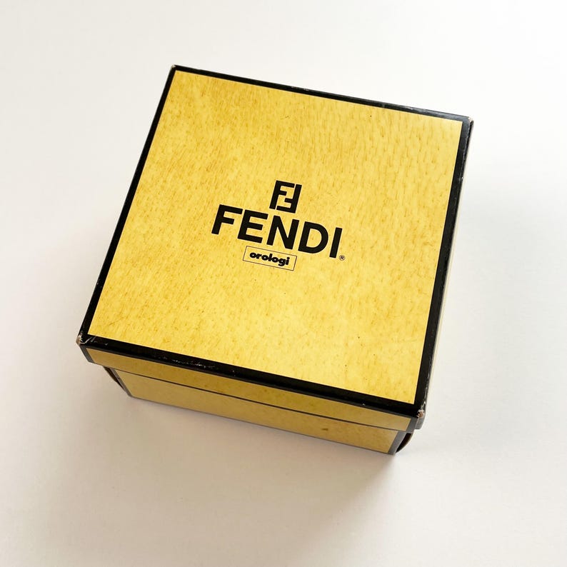 Vintage Fendi Silver Women’s Watch, Boxed Gift for Her, 18.5cm image 17