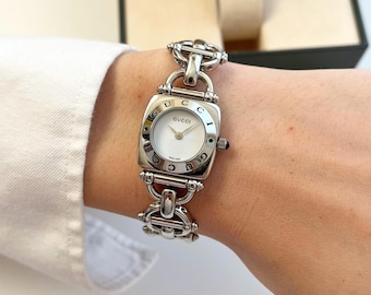 Vintage 1990s Ladies' Silver Gucci 1500L Bangle Quartz Watch With