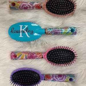 Personalized Floral Hairbrush: Custom Name Brush