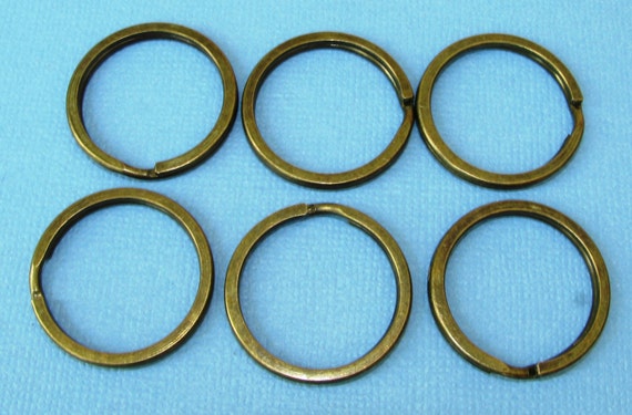 2 Oval key rings 36 x 28mm silver tone
