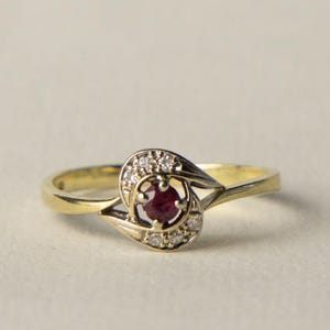 vintage 14ct gold ruby & diamond cluster ring twist - engagement wedding ring big size
