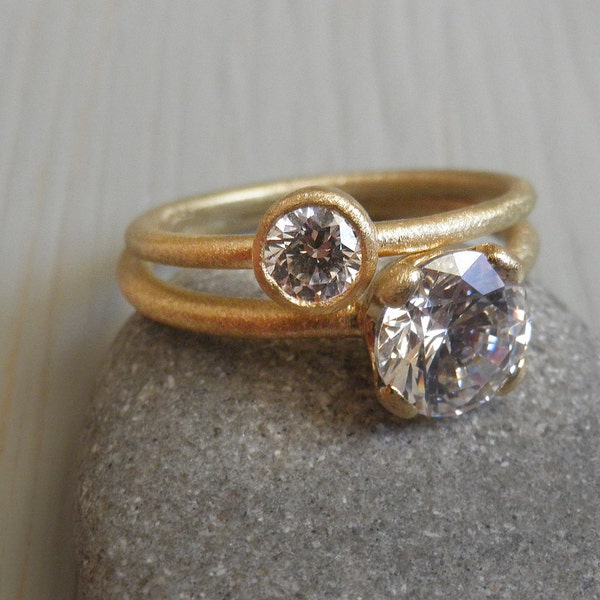 Engagement Rings Set, 18k solid gold rings, Wedding Rings, Vintage Inspired, Classic Clear Swarovski CZ Rings, 18K gold Ring