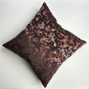 Burgundy Brown Cut Velvet Throw Pillow Cover, Wine Red Designer Decorative Cushion, Luxury Couch Pillow, Long Lumbar 16x24, 18x18, 22x22