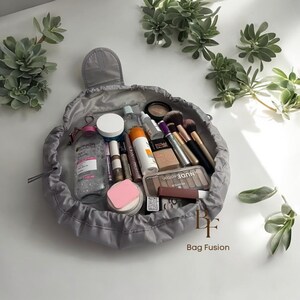Organisateur cosmétique artisanal avec cordon de serrage Trousse de maquillage cadeau pour femme homme Essentiels de voyage élégants Accessoires de maquillage Trousse de toilette paresseux