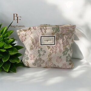 Trousse de maquillage florale personnalisée pour femme Trousse de toilette de voyage Cadeaux de mariage Proposition de demoiselle d'honneur personnalisée Cadeau d'anniversaire Cadeau pour elle