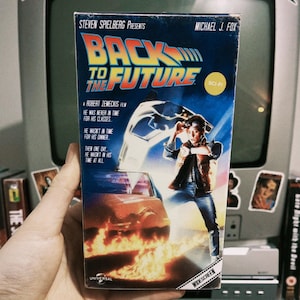 Back to the Future (1985) Custom-Made VHS Tape PROP Gift Retro Sci-Fi Replica Comedy Retro Movie Memorabilia Merchandise