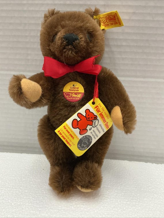 Steiff 茶色いぬいぐるみ 赤いリボン シュタイフショップ ギンザ