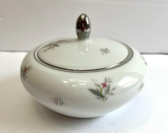 Vintage 1950s Jyoto Japan Calumet #8054 Lidded Sugar Bowl, Pink Flowers Grey Leaves Platinum