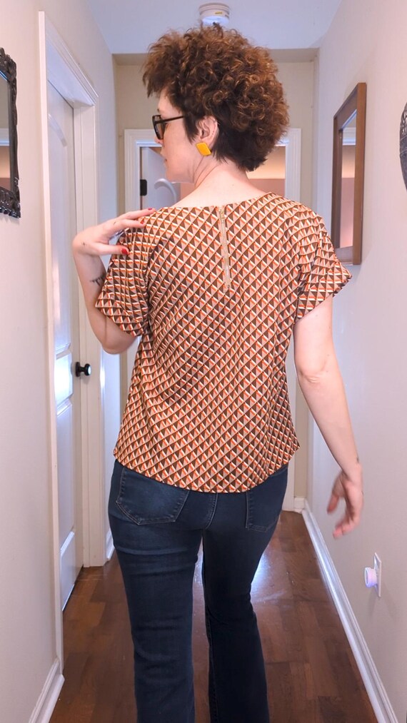 Mod Motion: Vintage Geometric Patterned Blouse Sz… - image 8