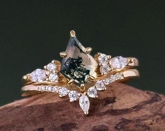Throne of Glass Officially Licensed, Aelin Galathynius Ring, Terrasen Moss Agate Ring, Throne of Glass Merch, Fireheart Ring, Book Ring