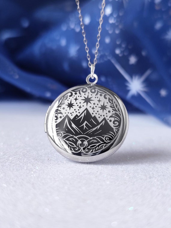 Acotar Officially Licensed, Acotar Velaris Locket Necklace, Feyre Necklace, Night Court, A Court of Thorns and Roses, Book Locket Necklace