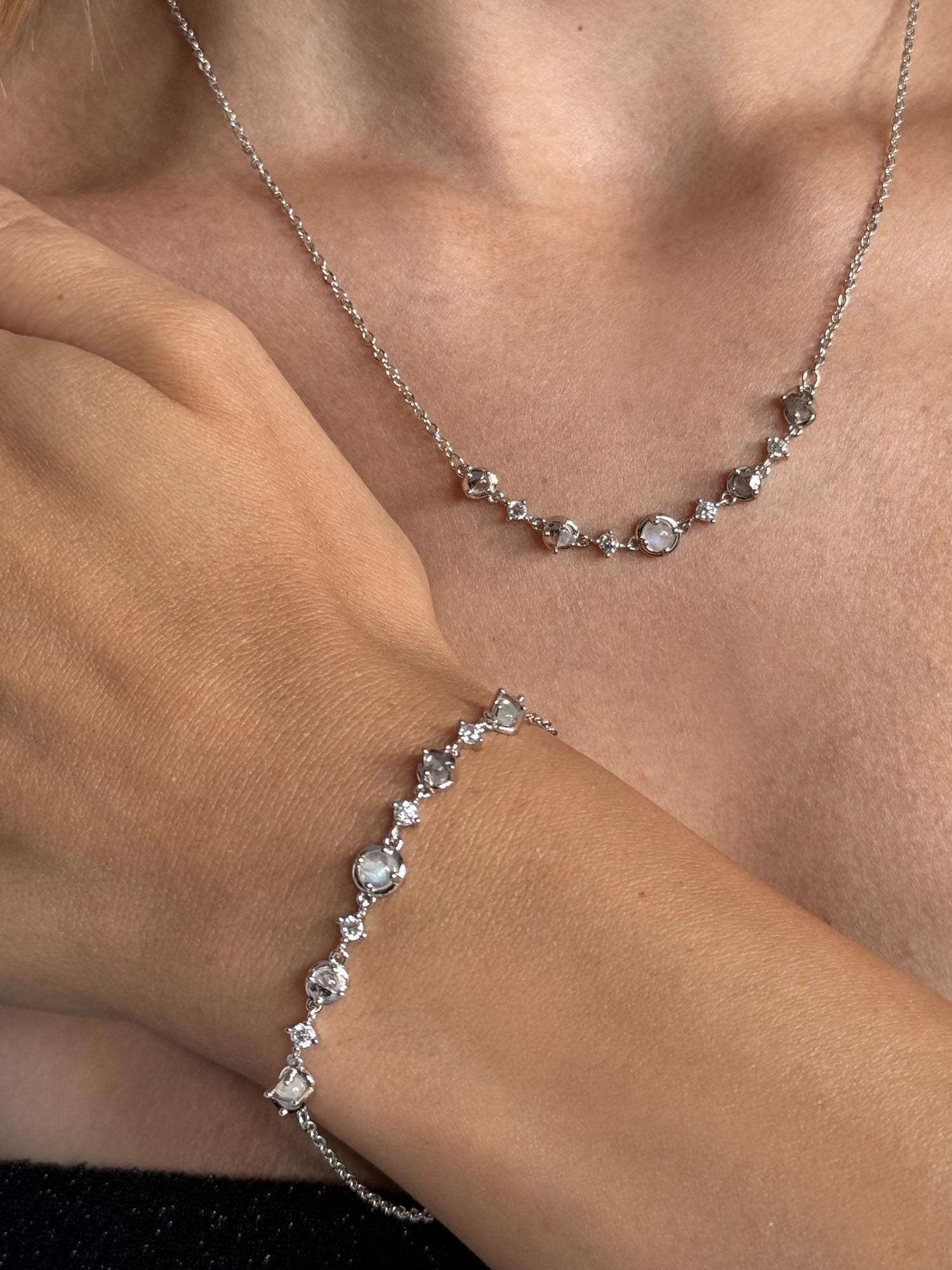 Crowns of Nyaxia Officially Licensed, Oraya Heir Mark Bracelet