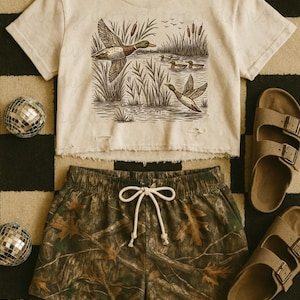 Mallard At The Pond DTF Transfer, Trendy Mallard, Hunting, Ducks, Vintage, Thrifty, Ready to Press, DTF image 1