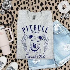 Trasferimento DTF del Pitbull Mom Social Club, Animale alla moda, Cane alla moda, Amanti degli animali, DTF, Civetta immagine 1