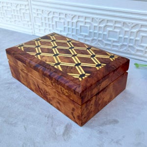 Hand-Crafted Wooden JEWELRY BOX Made of Thuya Burl 8&quot;x5&quot; ,Women Jewelry Box, Watch Box For Men, Decorative Lockable Box, Gifts For Women