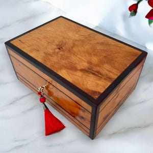 Große handgemachte Holz Schmuckschatulle aus Thuya Maserholz 10 "x7", Schmuck Organizer, Erinnerungsbox, Aufbewahrungsbox für Frauen, Weihnachtsgeschenk Box