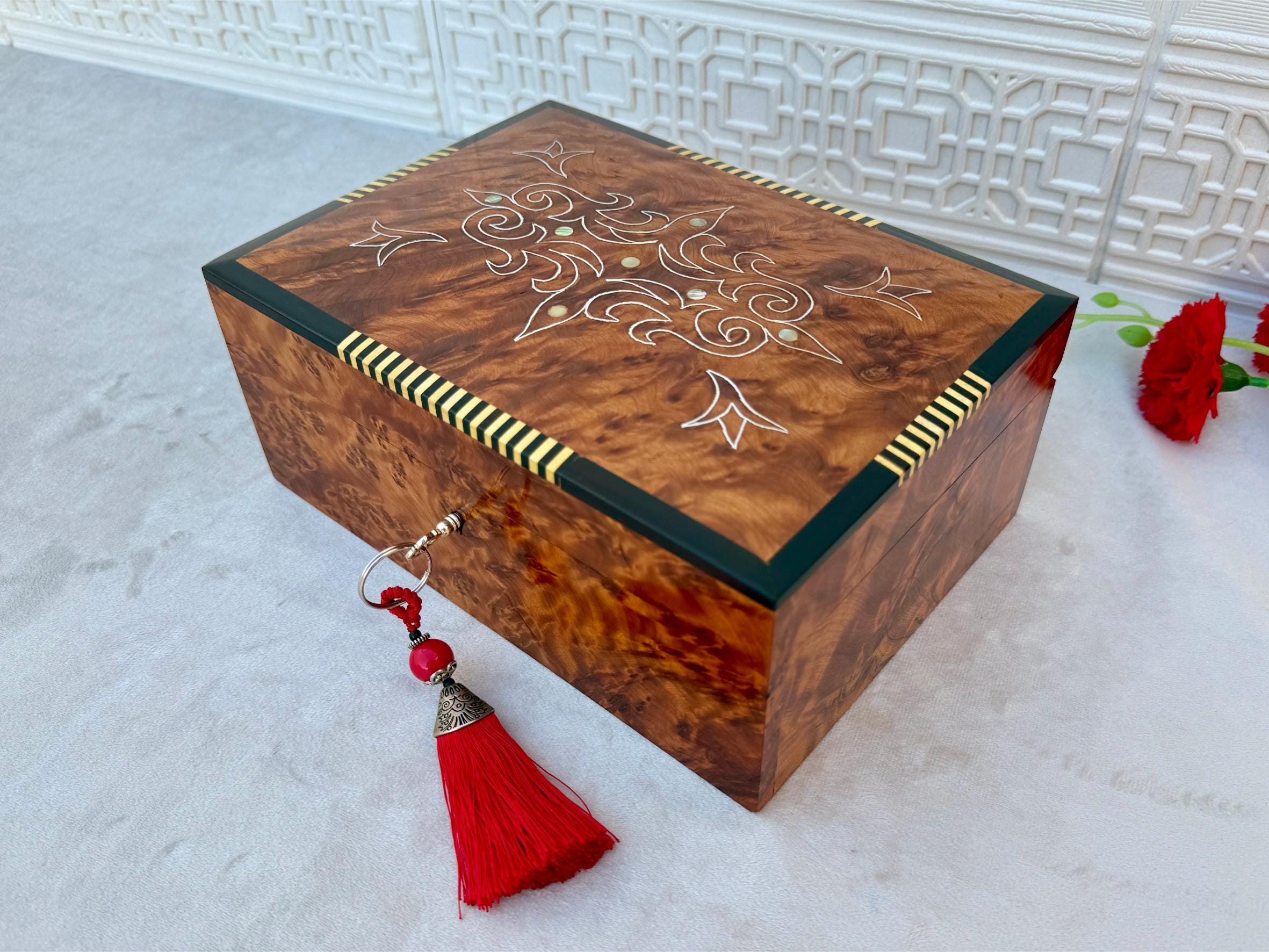 Elegant Moroccan Thuya Wood Jewelry Box with Lock & Key 9"x6"–  Handmade Gift for Her, Jewelry Organizer, Birthday Anniversary Keepsake