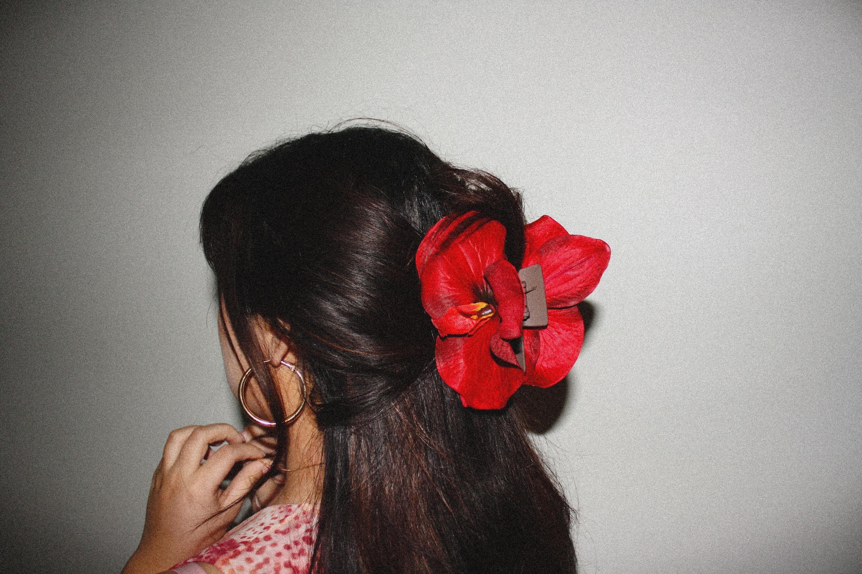 Realistic Silk Orchid Claw Clip Handmade Floral Hair Clip Statement Flower Hair Accessory Botanical Gift for Women