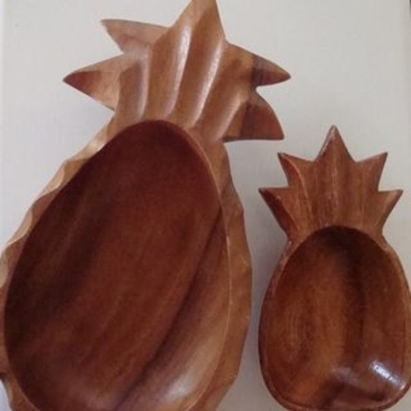 Vintage Wooden Pineapple Bowl with baby pineapple