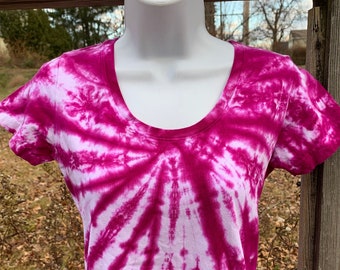 Tie Dyed Magenta Gallatica Spider Web Pattern Cotton Jersey Short Sleeve Women's  Top In Stock and READY TO SHIP