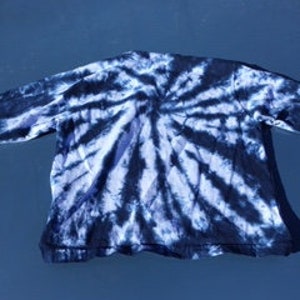 Tie Dyed Indigo Blue Spider Web Design Long Sleeve Cotton Adult Plus Size T Shirt In Stock and READY TO SHIP immagine 5