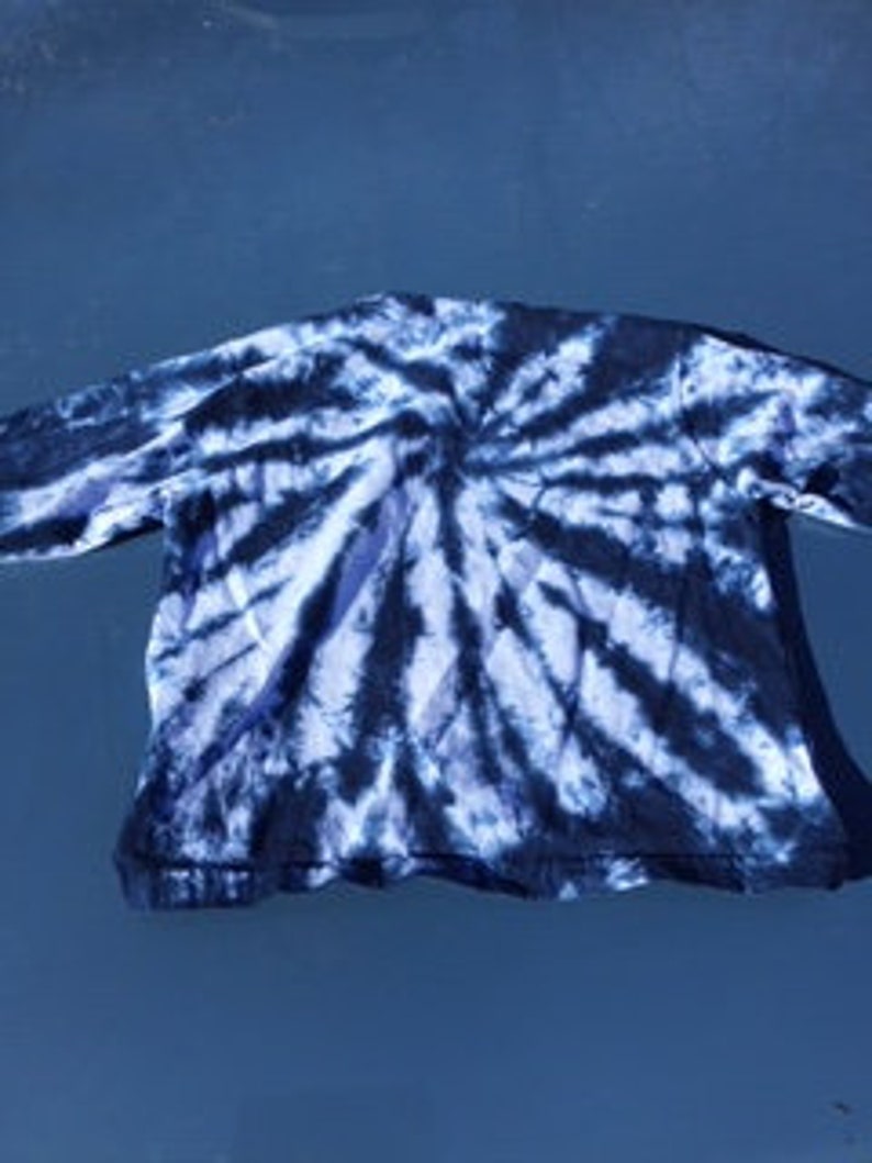 Tie Dyed Indigo Blue Spider Web Design Long Sleeve Cotton Adult Plus Size T Shirt In Stock and READY TO SHIP immagine 5