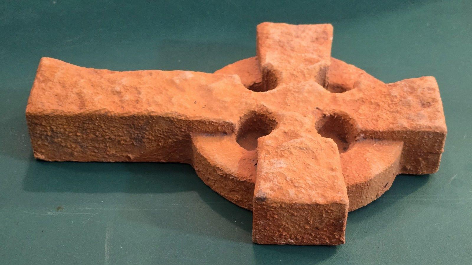 Cross Cast Example Hayes Parker Celtic Cross Cast Stone Wall Hanging 8.5