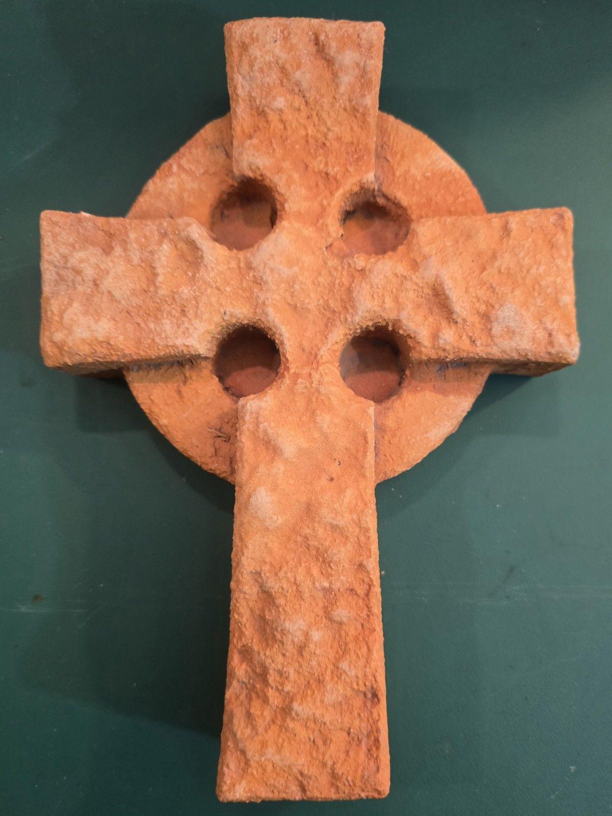 Cross Cast Example Hayes Parker Celtic Cross Cast Stone Wall Hanging 8.5
