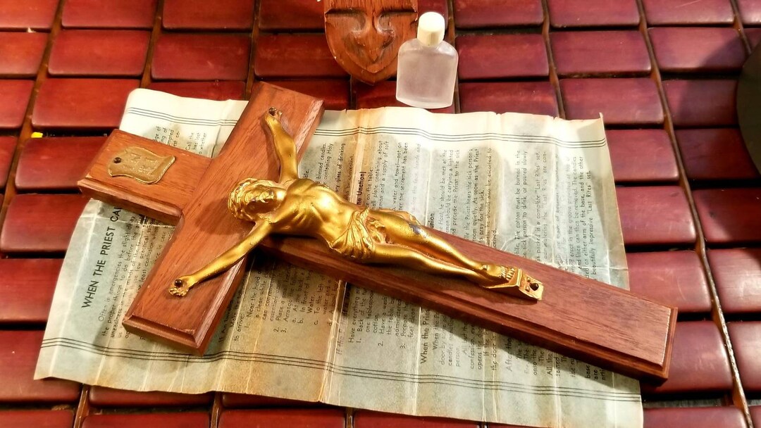 Vintage Last Rights Crucifix With Holy Water Vial, Wood & Metal, 12