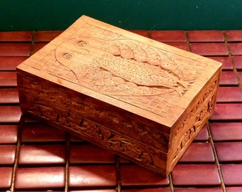 Vintage Hand Carved Wooden Owl Keepsake Trinket Jewelry Box Made in India 7"X5"X2.5"