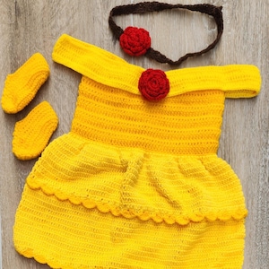 Crochet Princess Belle outfit,newborn beauty and the beast princess belle photo prop,baby shower gift.Halloween outfit.princess girl costume