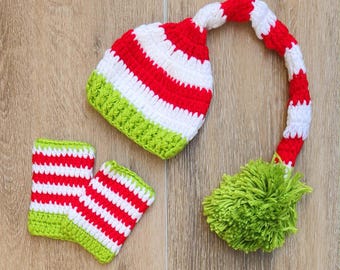 Traje de elfo en el estante, accesorio de fotografía de elfo recién nacido, traje de bebé para Navidad. Conjunto navideño para bebé niño/niña. Gorro y calentador de piernas de elfo de crochet para bebé.