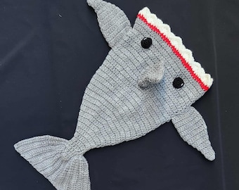 Crochet shark outfit,newborn shark photo prop,baby shower gift.Halloween outfit.sea creature costume.baby boy crochet shark cocoon set. Jaws