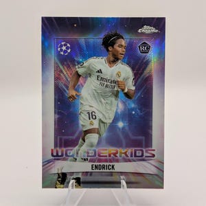 Endrick RC Wonderkids. Beginnerskaart. Real-Madrid. Topps chroom UCC 24/25. Voetbalkaart. Voetbalkaart. Genummerde kaart.