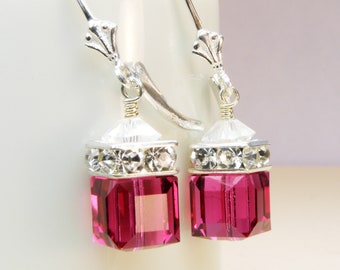 Pendientes de rubí colgantes, cubo de cristal Swarovski magenta, regalo de damas de honor de joyería de boda moderna de plata de ley, regalo de cumpleaños de piedra de nacimiento de julio