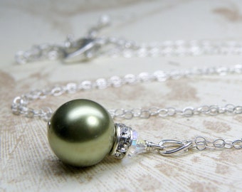 Light Green Pearl Necklace, Swarovski Pearl Sage Green Pendant, Bridesmaid Necklace, Bridal Jewelry Gift, Spring Wedding Jewelry, Handmade