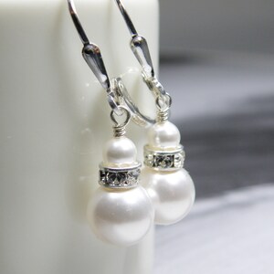 Semplici orecchini pendenti con perle bianche, argento sterling o perle Swarovski riempite d'oro, regalo di compleanno con pietra portafortuna di giugno, gioielli da sposa classici