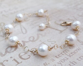 White Freshwater Pearl Bracelet, Gold Filled, June Birthstone Birthday Gift, Natural Pearl Anniversary Gift, Beach Bride Wedding Jewelry